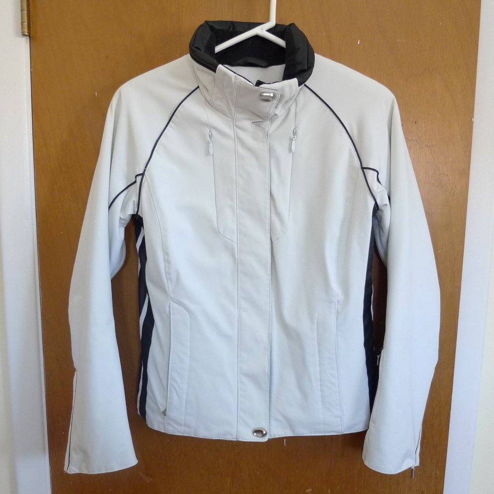 NWOT    WOMENS DESCENTE SKI/SNOWBOARD COAT